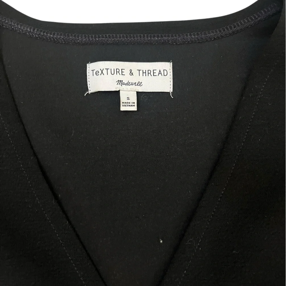 Madewell Texture and Thread Wrap Blouse size Small - Picture 2 of 3